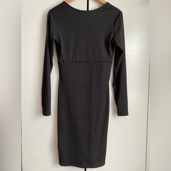 H&M black long-sleeve bodycon dress - Picture 2 of 6